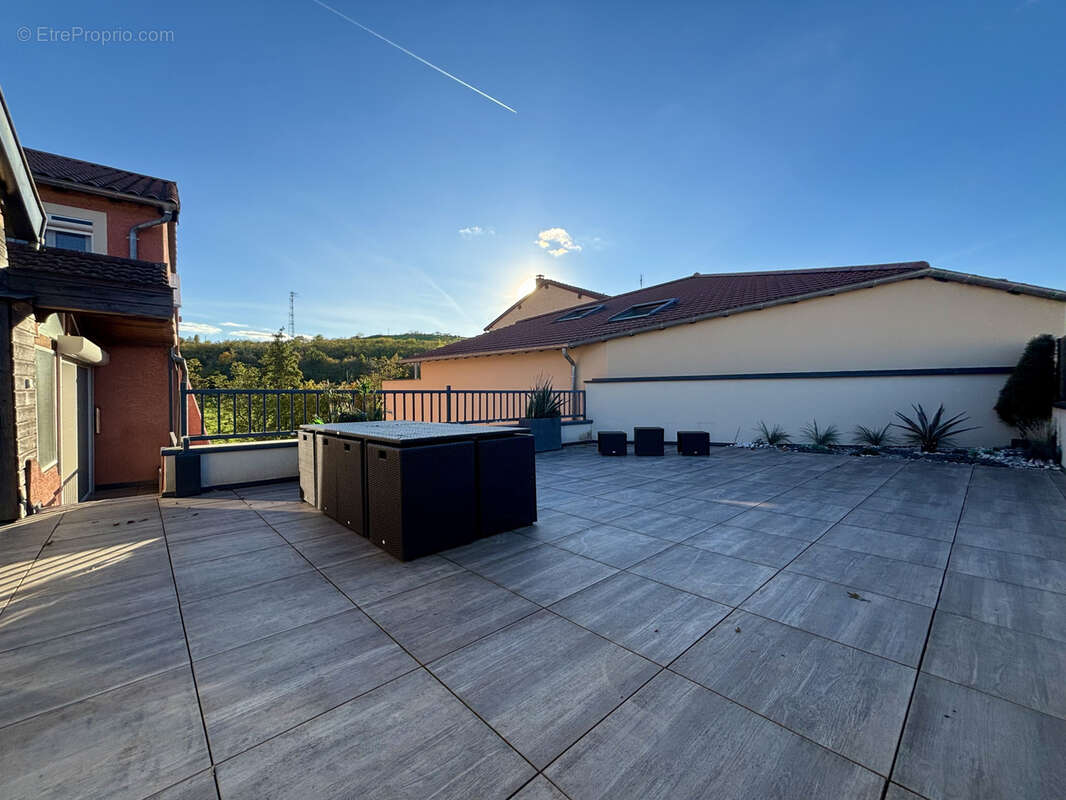 Maison à PONTCHARRA-SUR-TURDINE