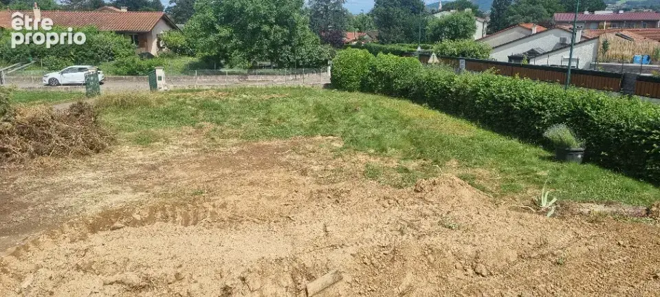 Terrain à CHAZAY-D'AZERGUES