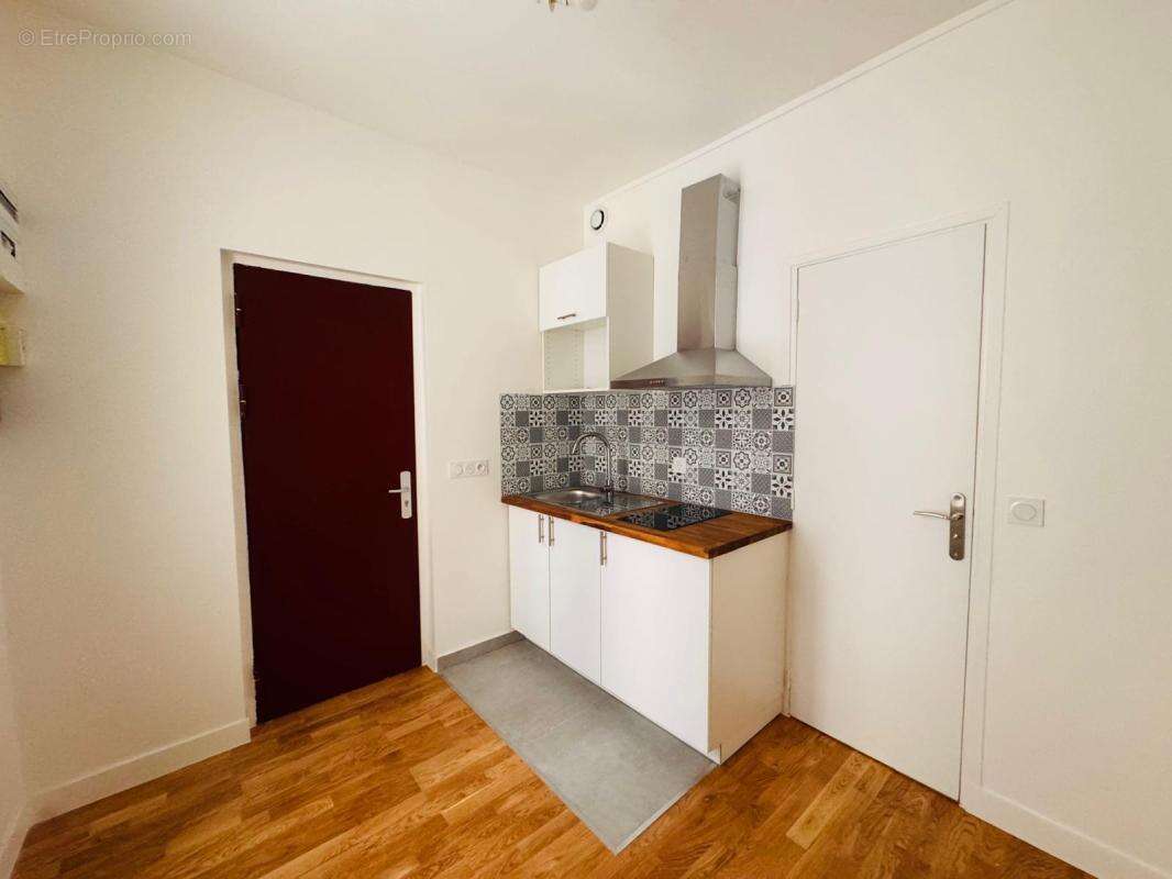 Appartement à PARIS-20E