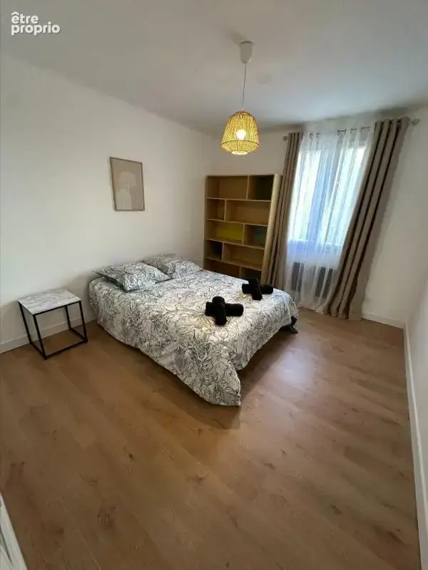 30.GARD.NIMES. Appartement traversant de 62 m² entièrement rénové - photo 8