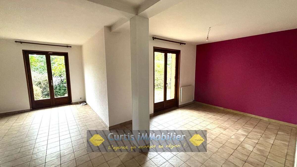 Maison à FRANCHEVILLE