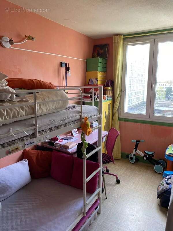 Appartement à VILLENEUVE-SAINT-GEORGES