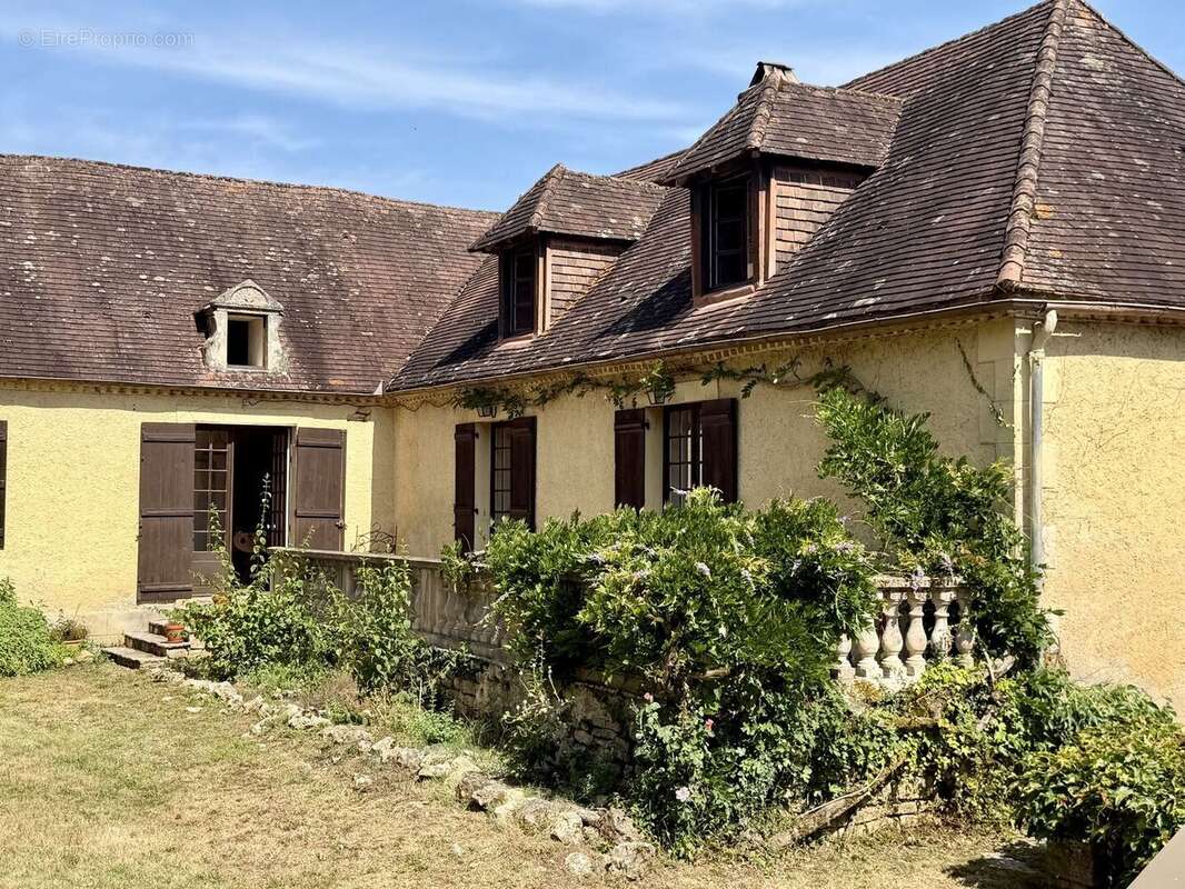 Propriété de caractère ade 20 hectares avec maison principale, maison d'amis, piscine, étang et cadre naturel - photo 9
