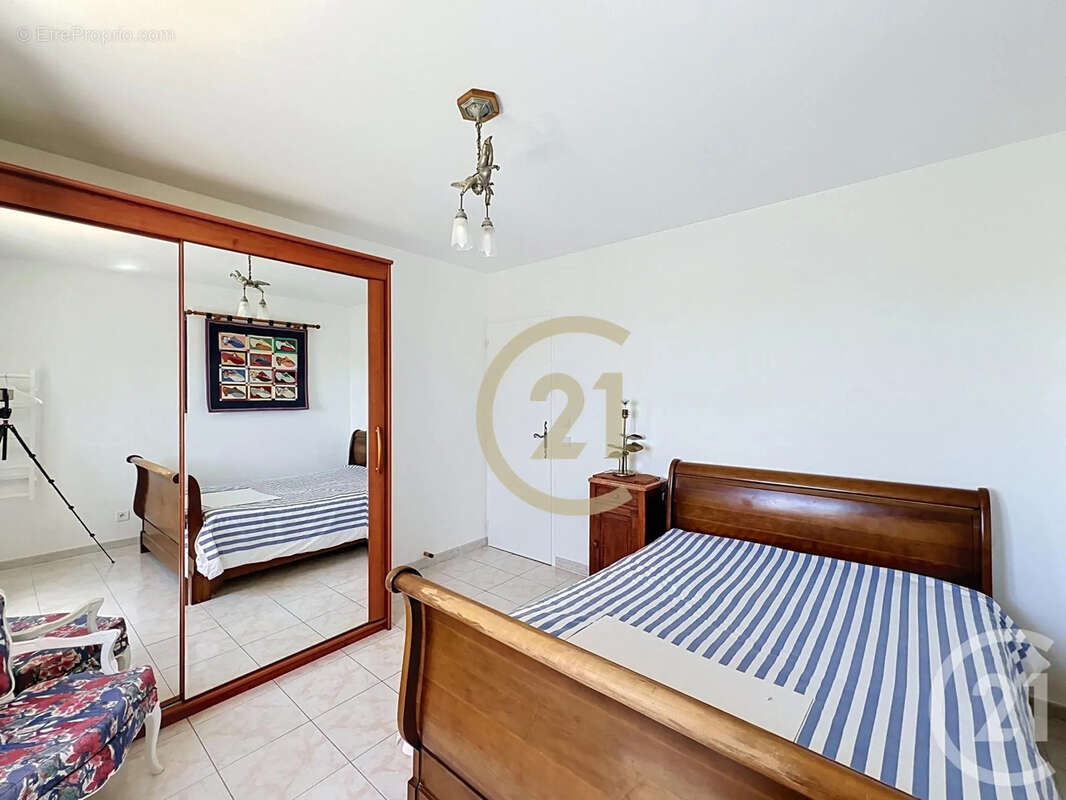 Maison 136 m² à Remoulins  - photo 6