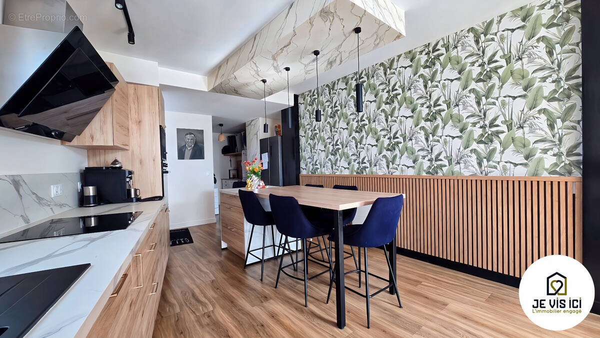 Maison à HALLENNES-LEZ-HAUBOURDIN