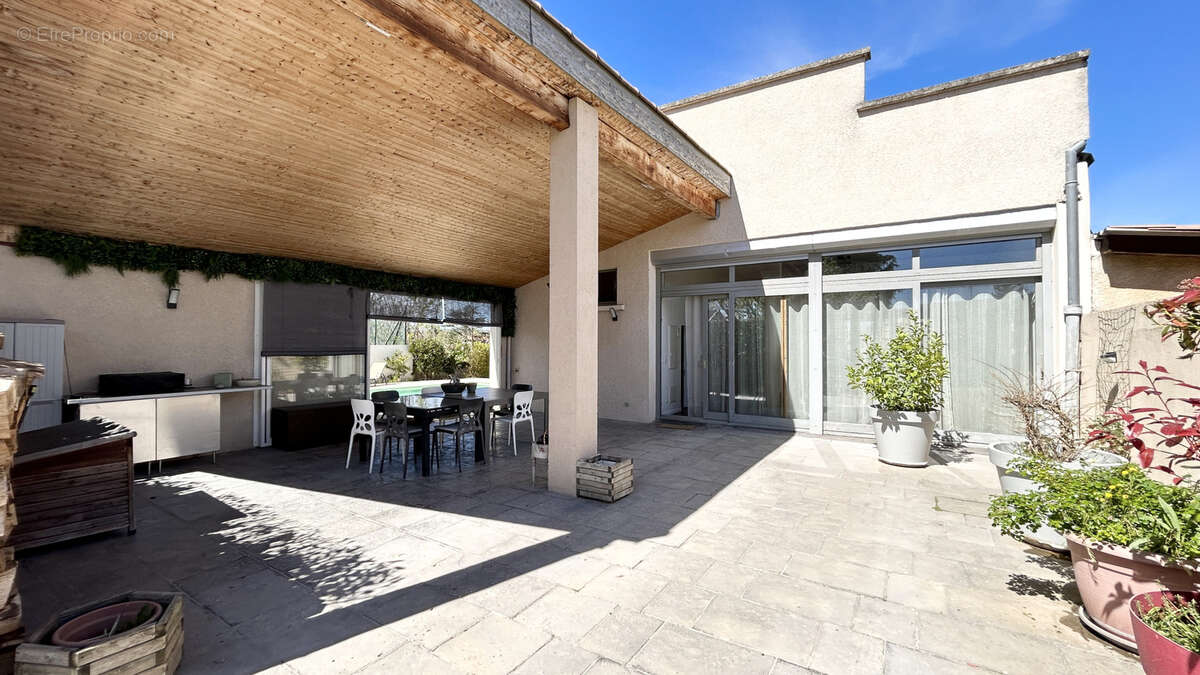 Maison à ROMANS-SUR-ISERE