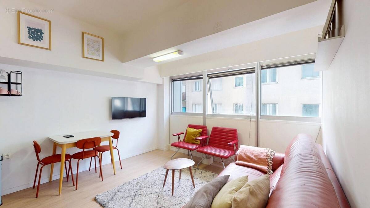 Appartement à LES LILAS