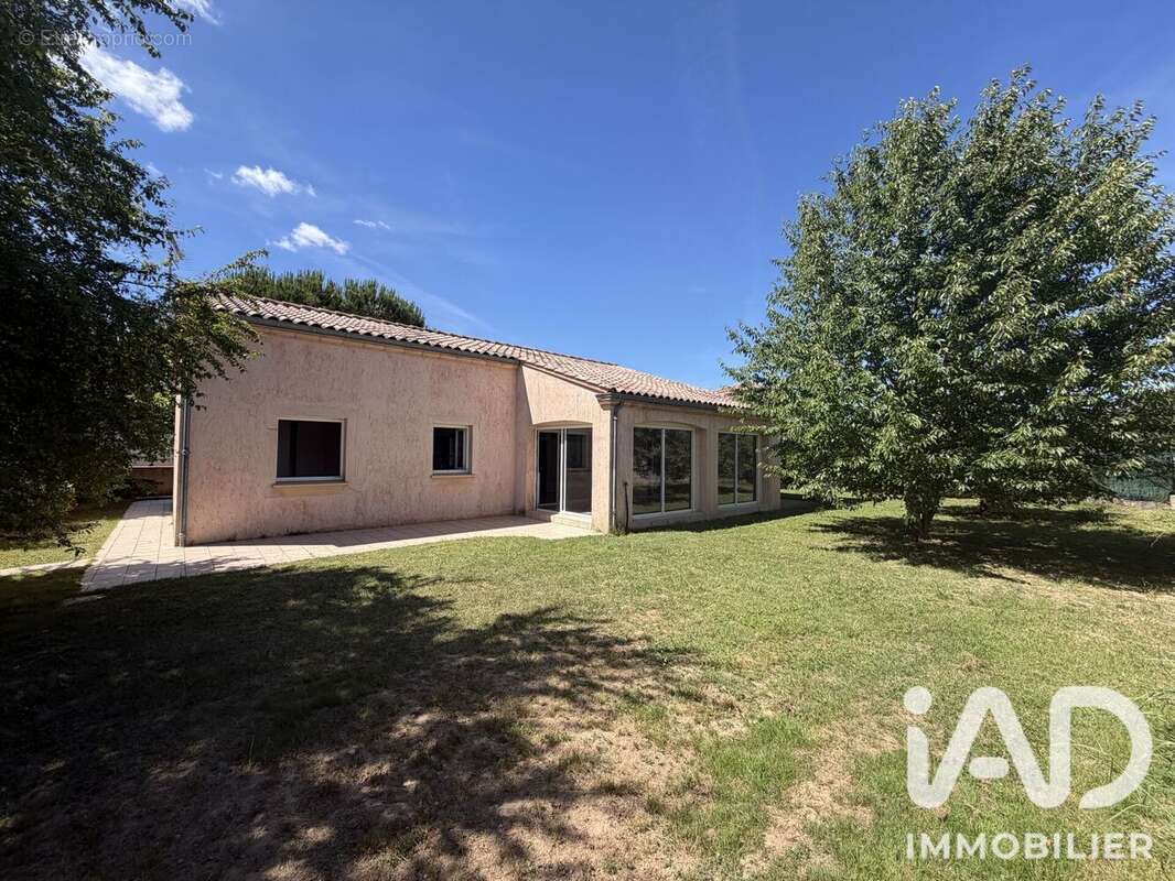 Maison 125 m² à Carmaux  - photo 5