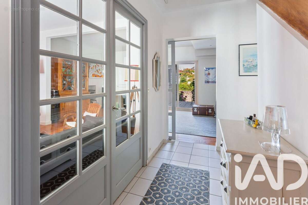 Maison 185 m² à Nantes  - photo 2