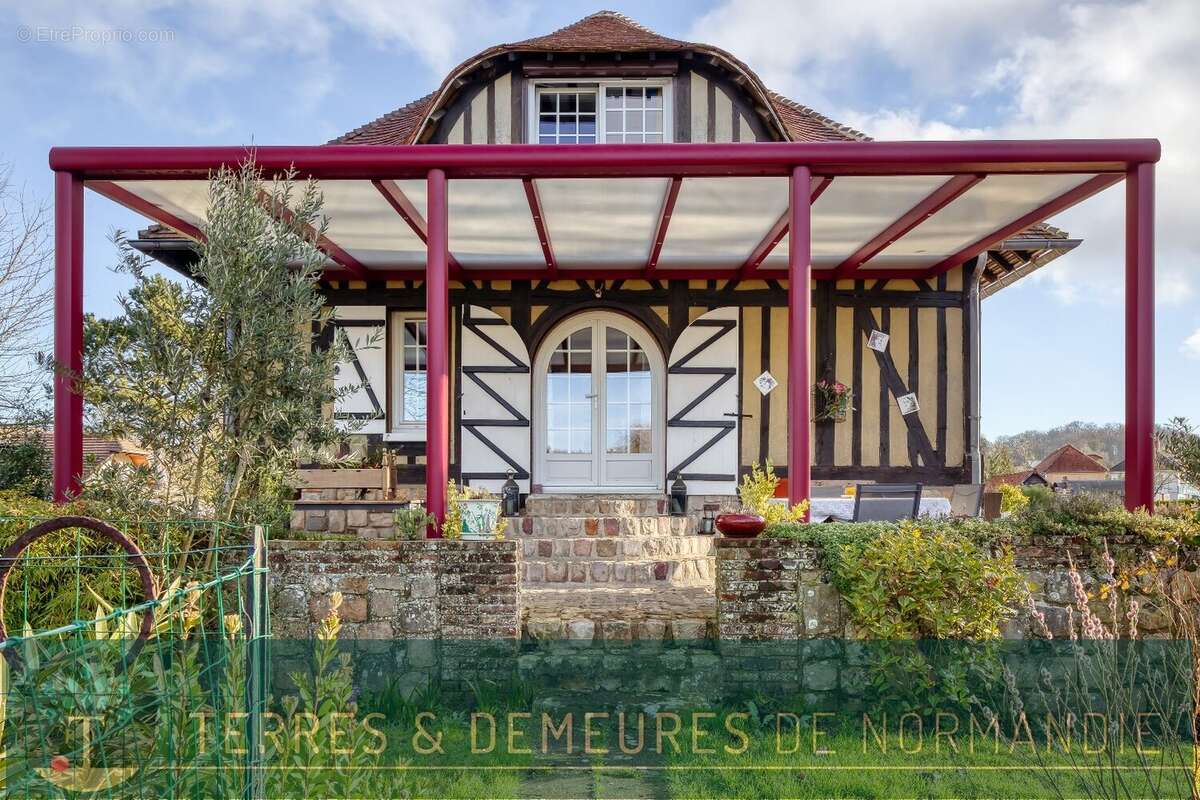 Maison à OUVILLE-LA-RIVIERE