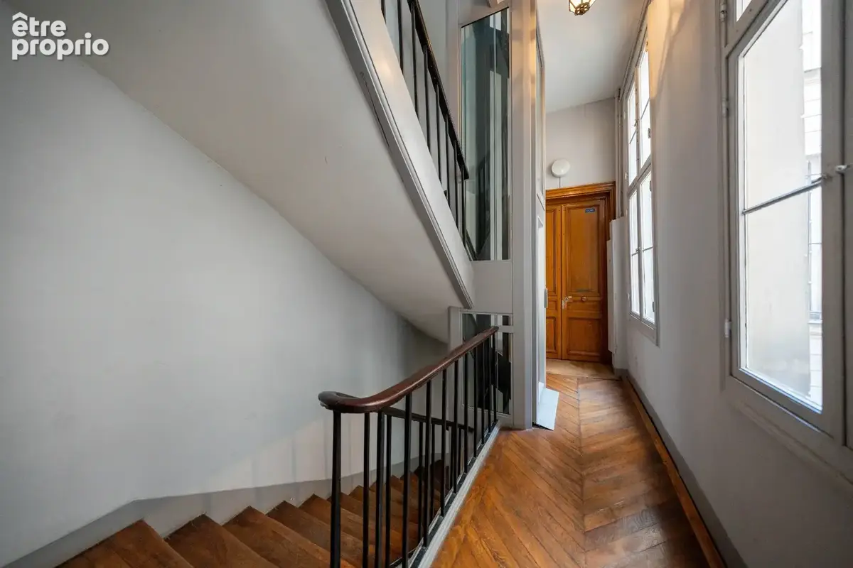 Appartement traversant calme et lumineux PARIS 1er — MARCHÉ SAINT-HONORÉ / PLACE VENDÔME - photo 18