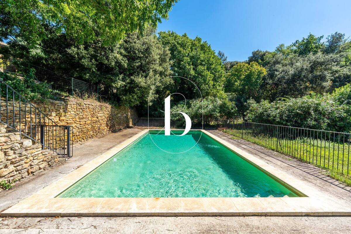Maison à SAINT-PONS-LA-CALM