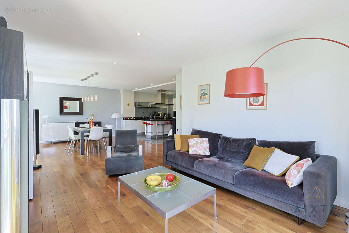 Appartement à MARSEILLE-7E