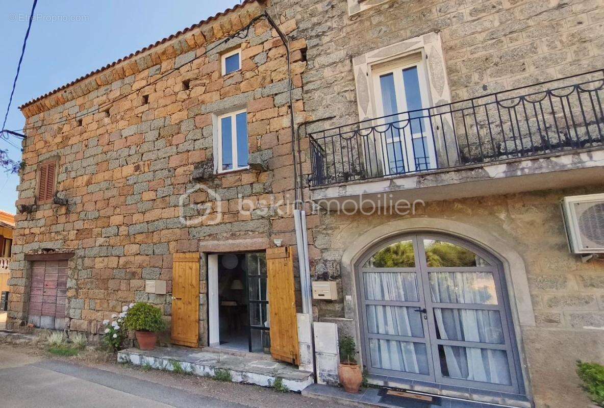 Coup de cœur à Bastelicaccia – Authentique maison en pierre rénovée à seulement 10 minutes de la mer et des plages de Porticcio - photo 2