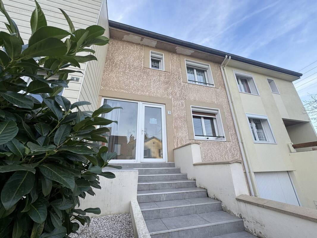 Maison à CHARLEVILLE-MEZIERES