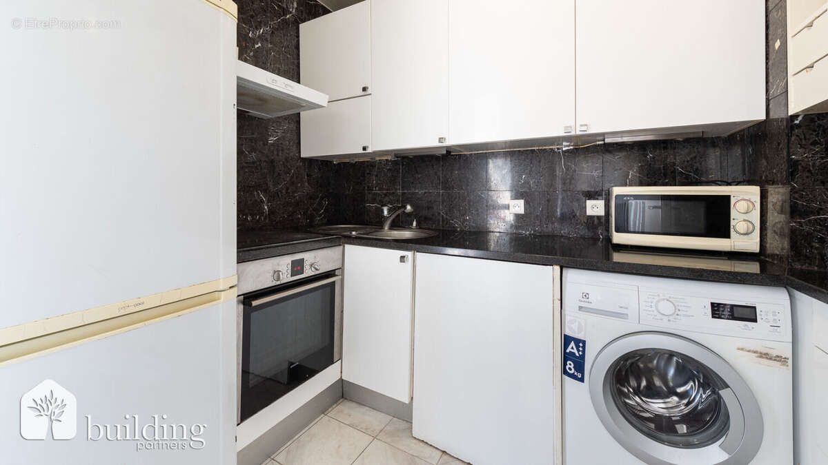 Appartement à PARIS-8E