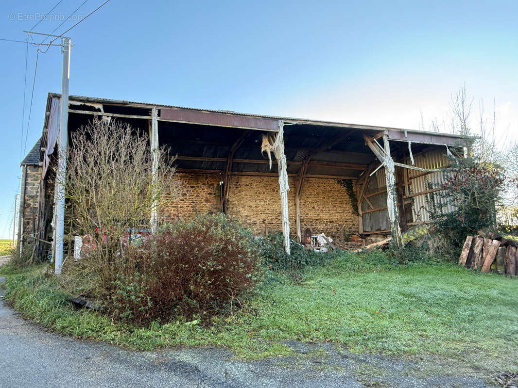 Maison à BUSSIERES