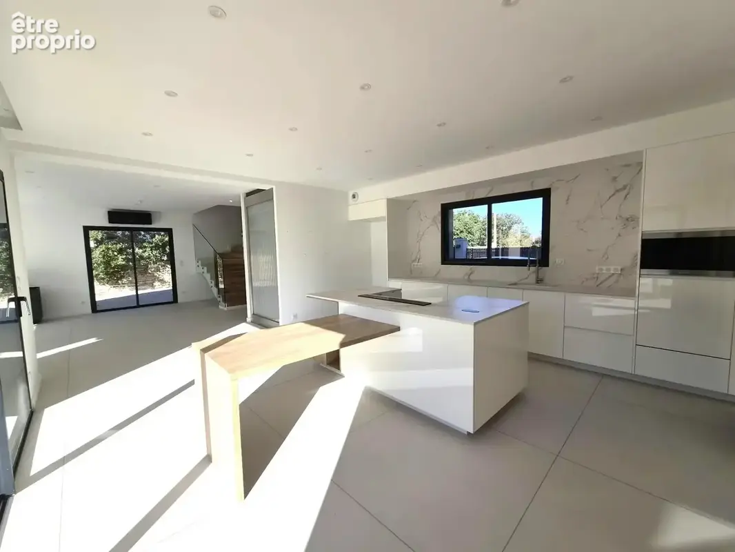 Maison 4 pièces 157 m² à vendre à Oppede (84580) - photo 7