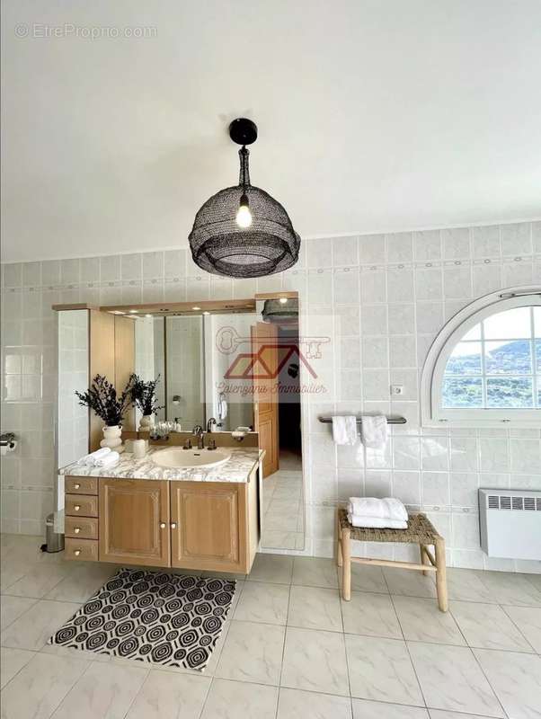 Maison à L'ILE-ROUSSE