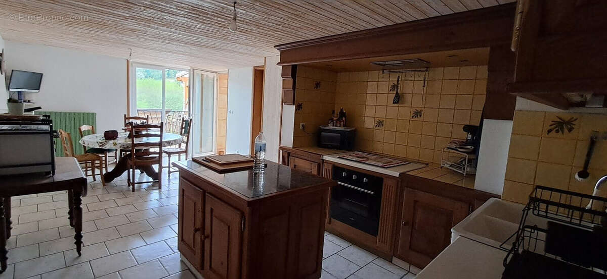Maison à PUILLY-ET-CHARBEAUX
