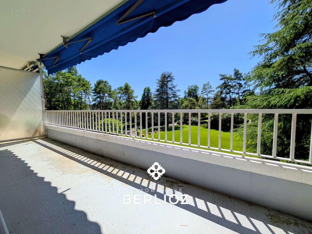 Appartement à MEYLAN