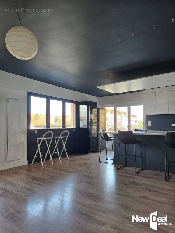 Appartement à EVIAN-LES-BAINS