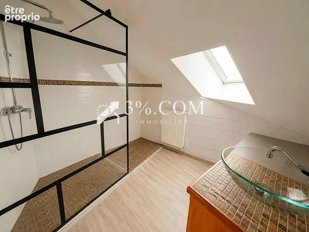 La roche bernard, bel appartement de 78,32 m2 env., de 4 piè - photo 14