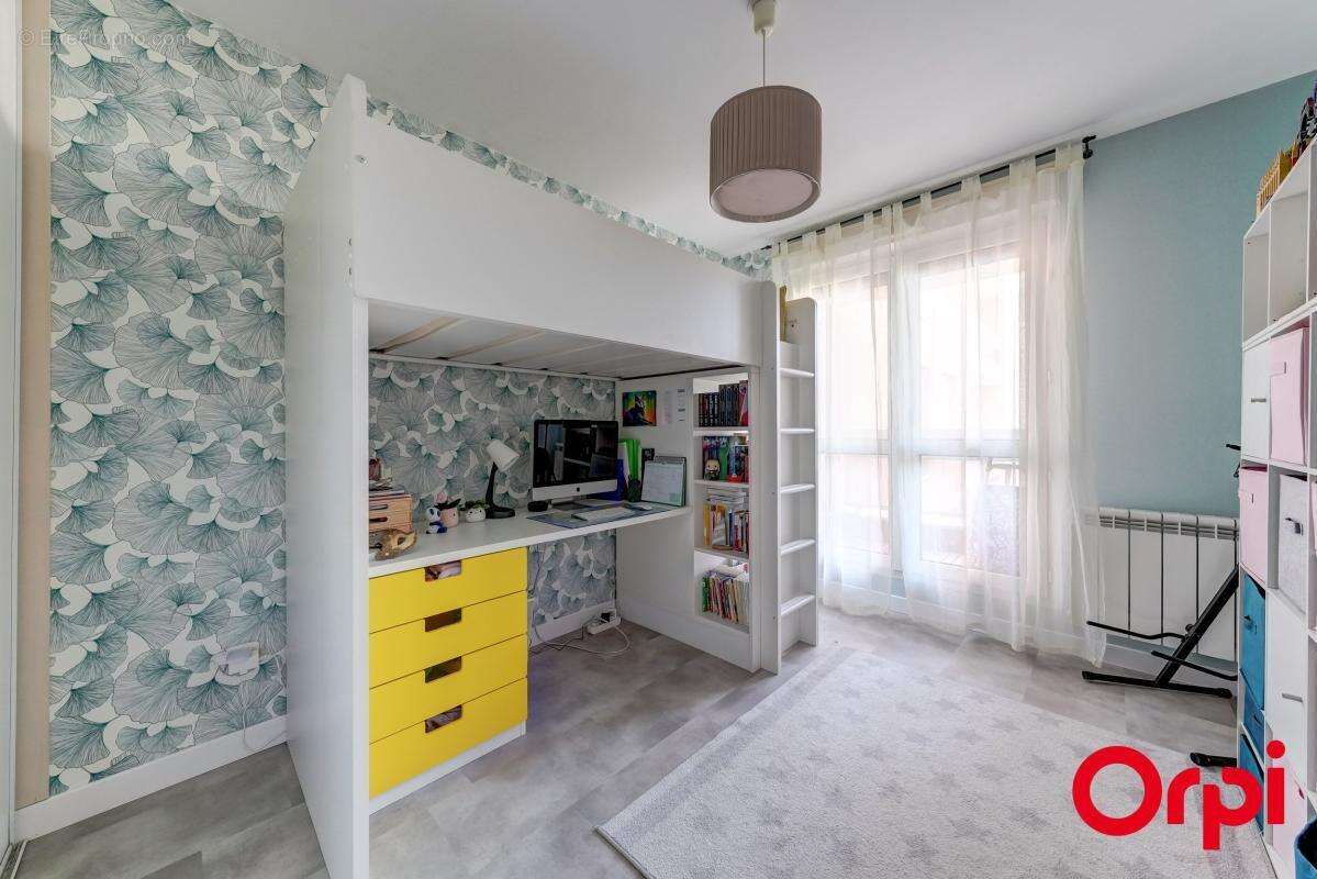 Appartement à LYON-8E