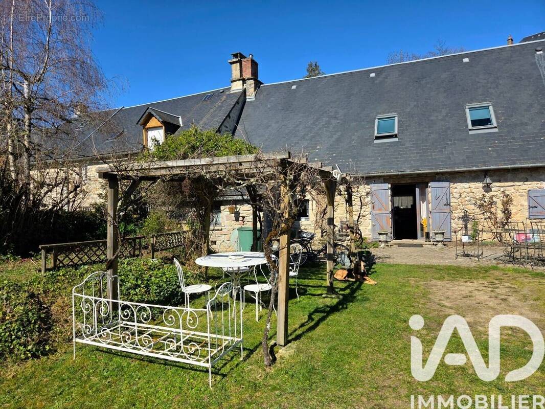 Photo 1 - Maison à MEYMAC