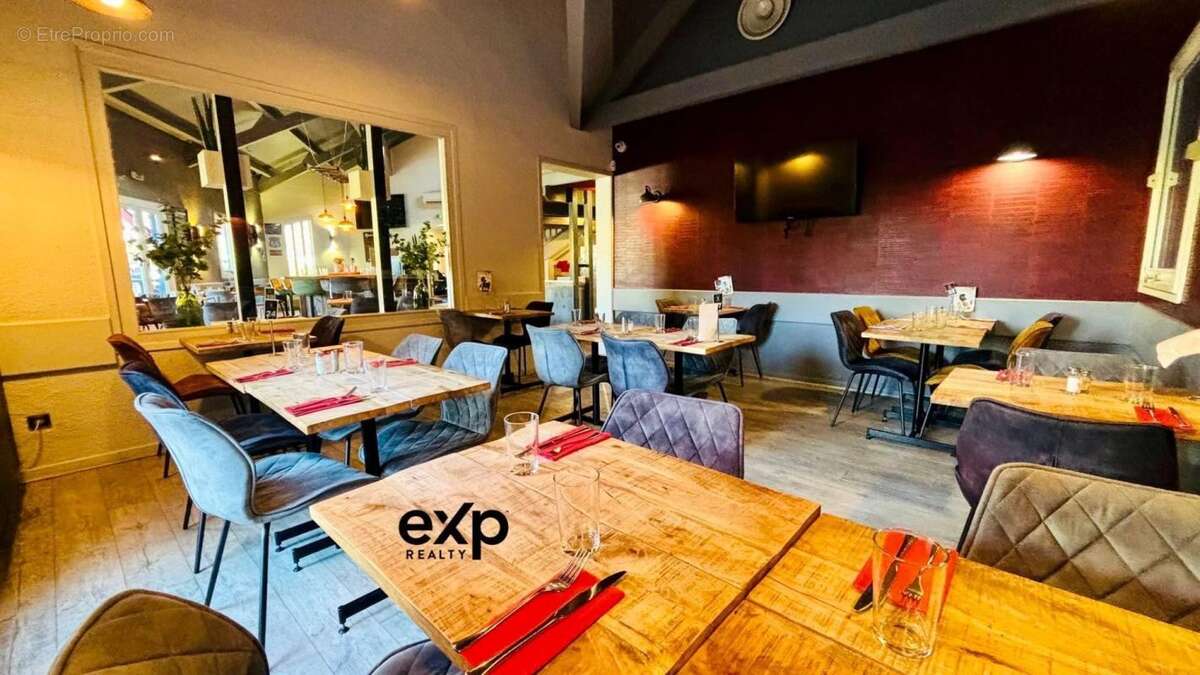 Commerce à VIVIERS-DU-LAC