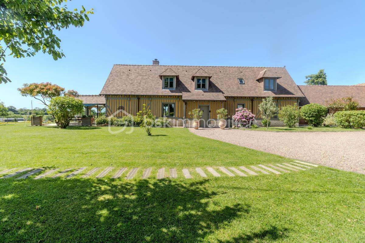 Maison à PONT-L'EVEQUE