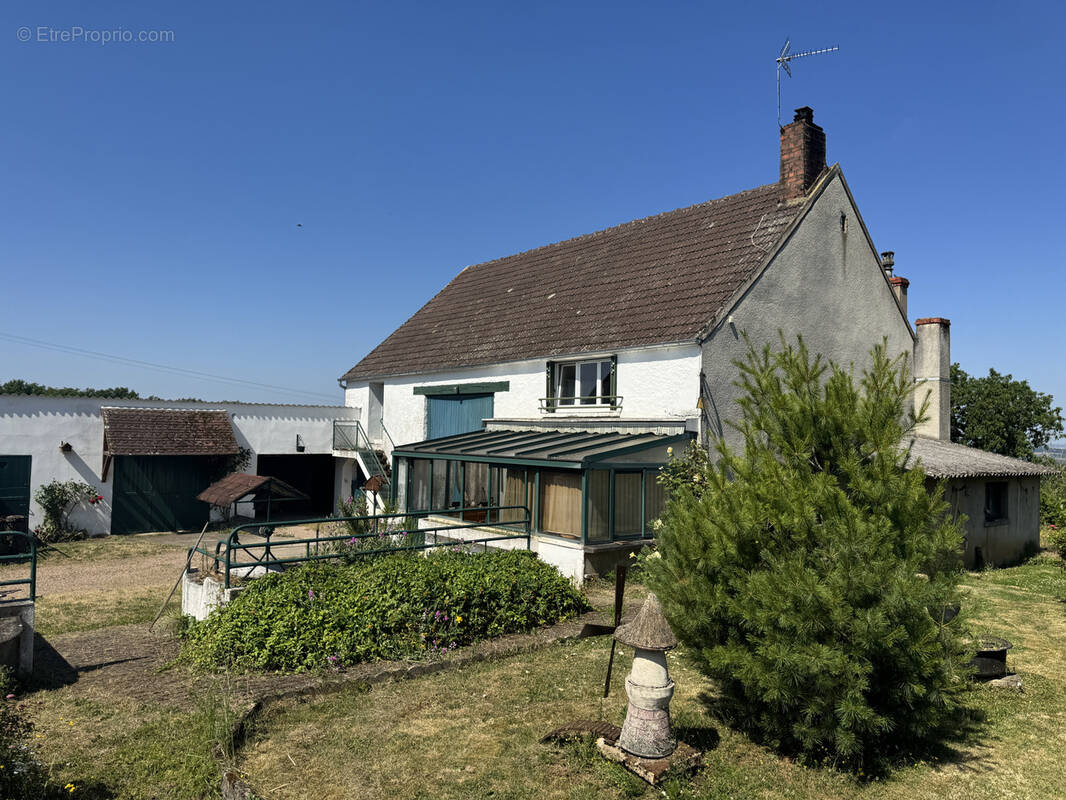 Maison à CERVON