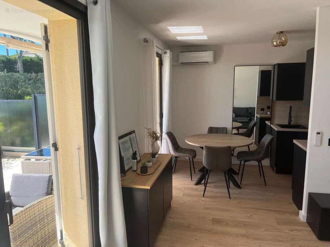 Appartement à VILLENEUVE-LOUBET