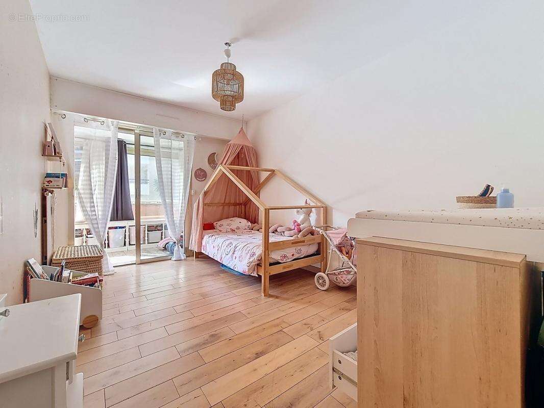 Appartement à LE CANNET