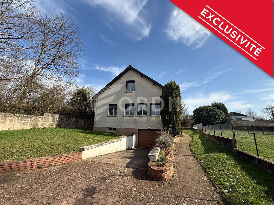 Maison à SAINT-FARGEAU