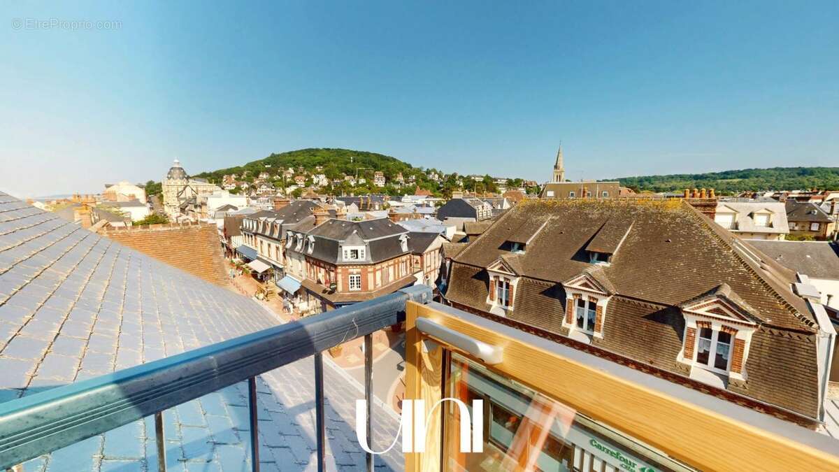 Commerce à HOULGATE