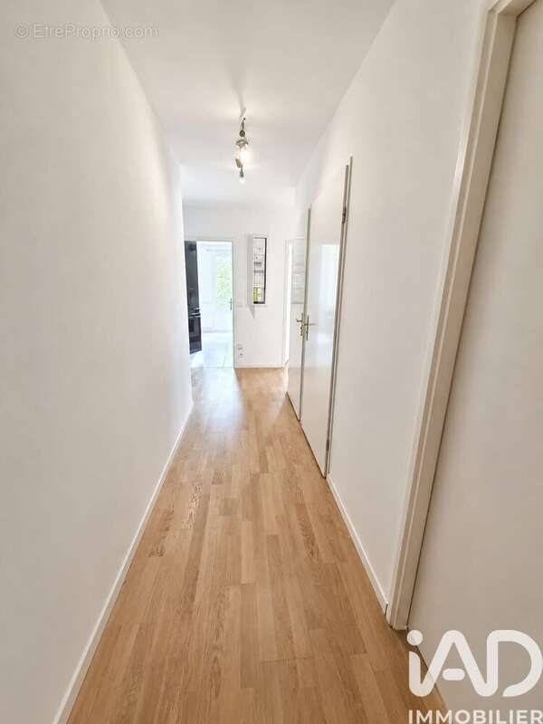 Photo 3 - Appartement à LES MUREAUX