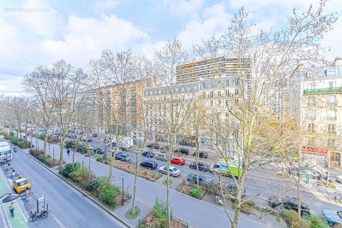 Appartement à PARIS-10E