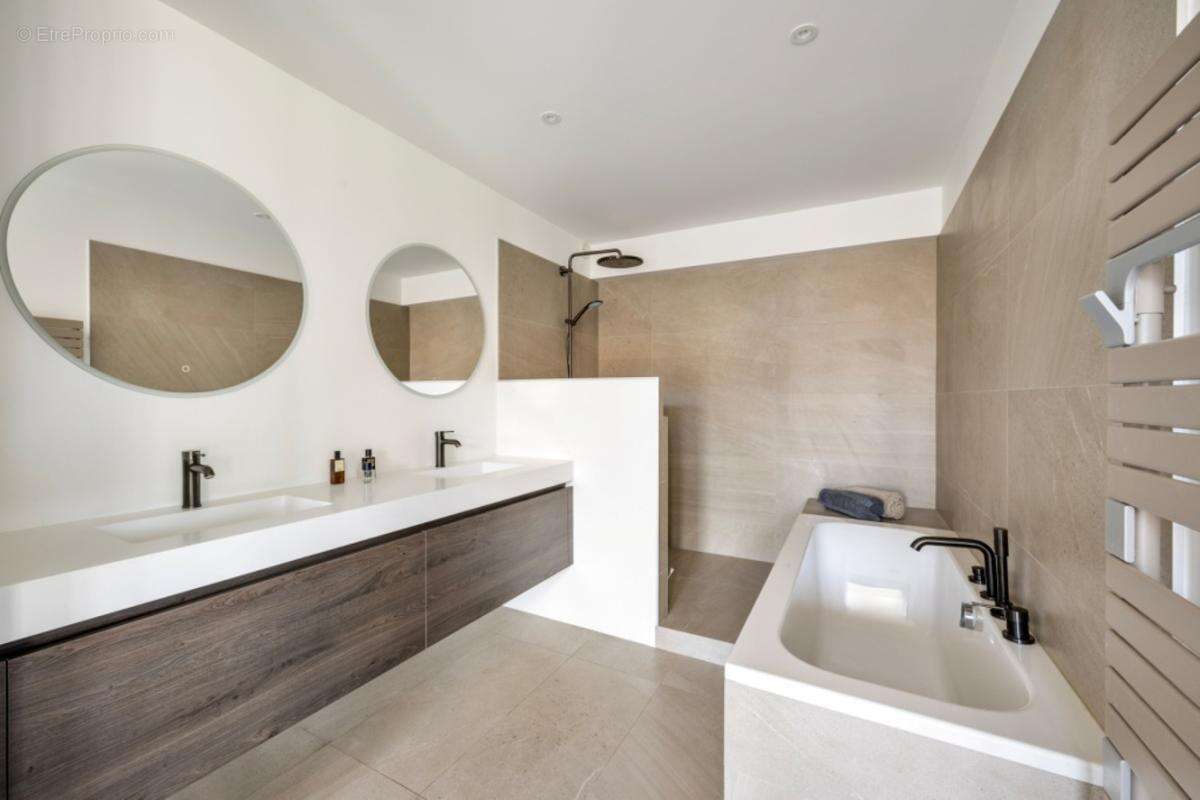 Appartement à LYON-1E