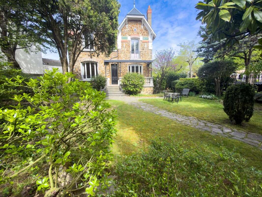 Maison à LE RAINCY