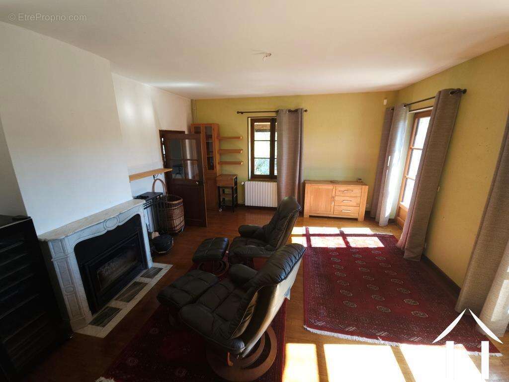 Maison à SAINTE-SABINE