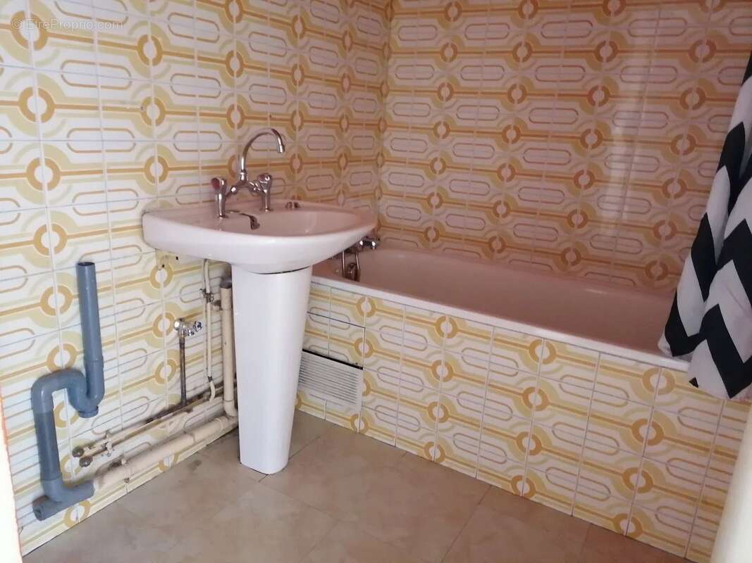 Appartement à LE BLANC-MESNIL