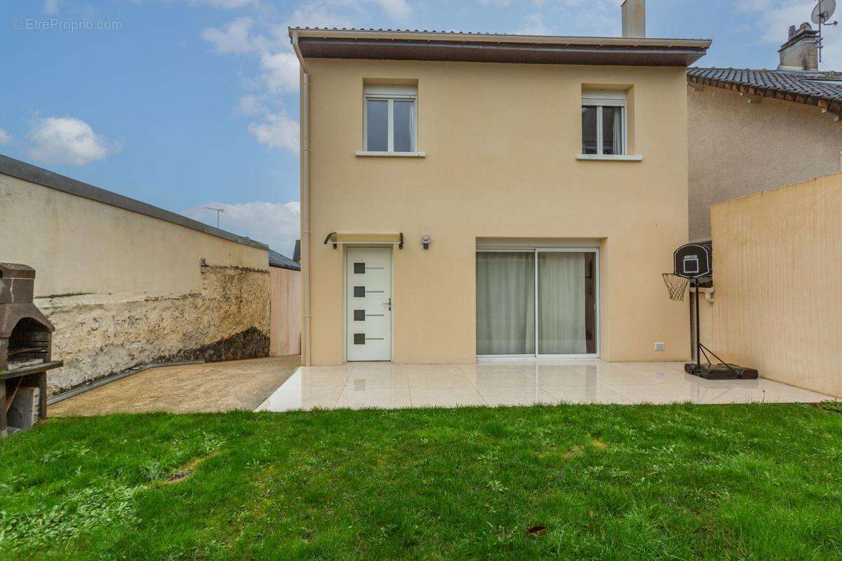 Maison à VILLECRESNES