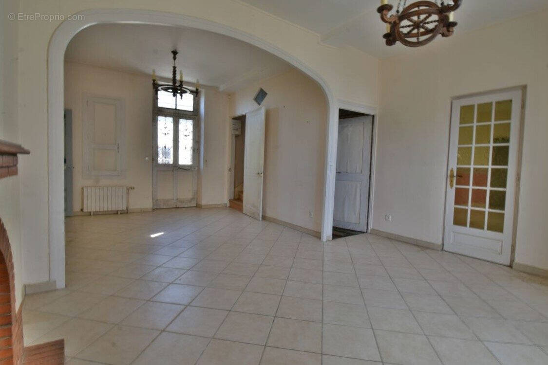 Maison à NEUVILLE-AUX-BOIS