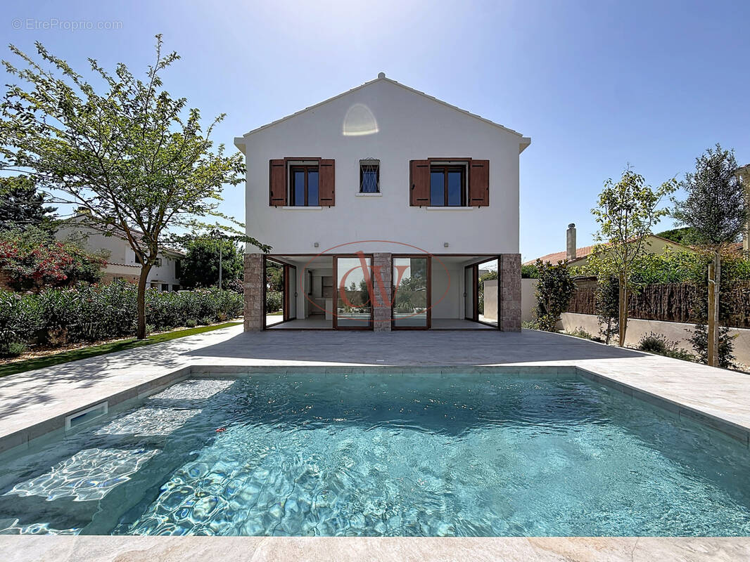 Maison à SAINT-CYPRIEN