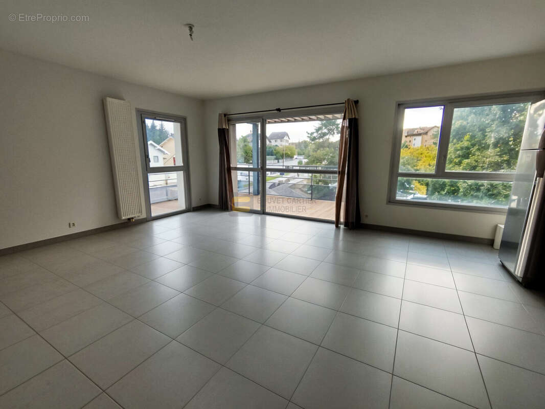 Appartement à SAINT-JULIEN-EN-GENEVOIS