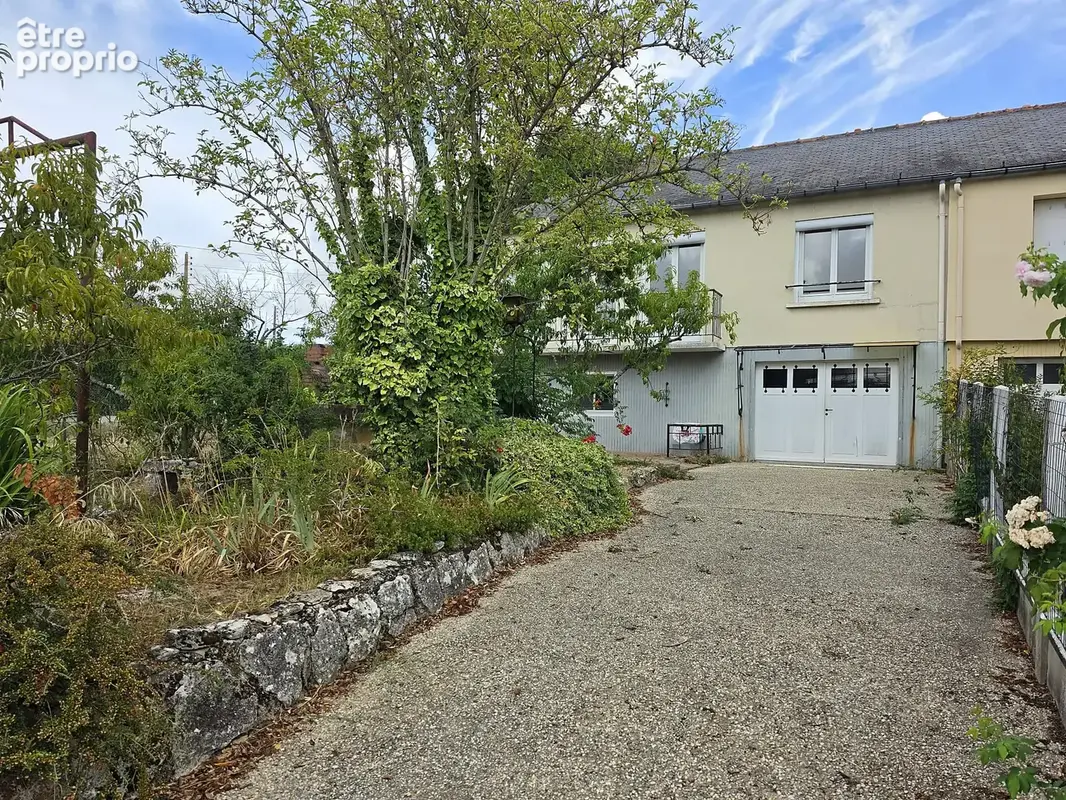 Maison avec jardin, sous-sol et dépendance   Saint-Martin-le-Beau - photo 4