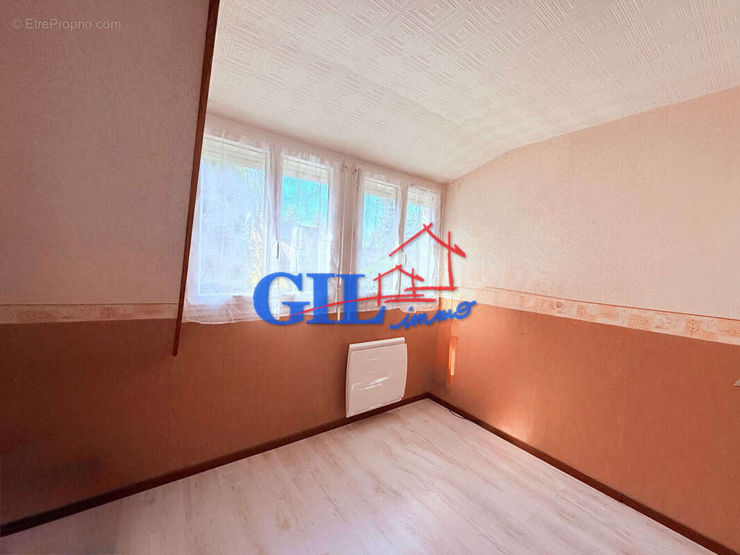 Maison à SAVIGNY-LE-TEMPLE