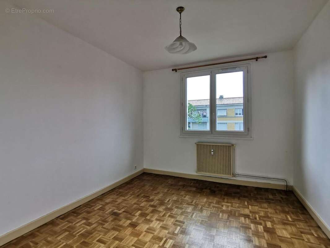   - Appartement à AUBENAS