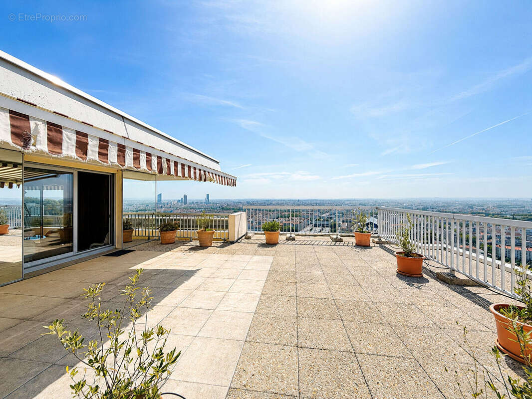 Appartement à LYON-5E
